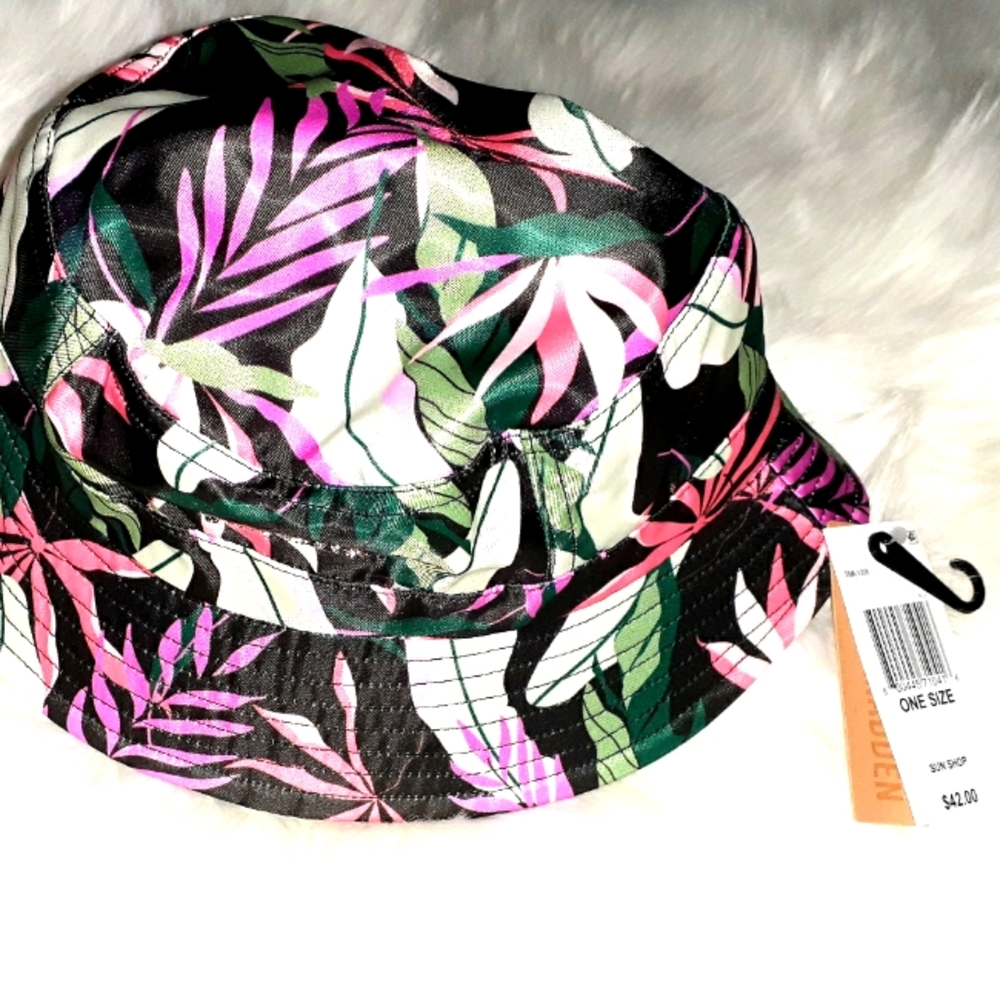 Steve Madden Black Pink Floral Bucket Hat One Size New
